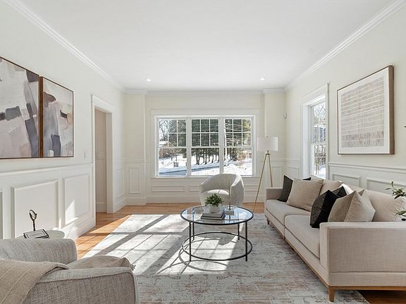 5th image of 23 Wilmington Rd