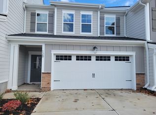 128 Sears Ridge Ln, Morrisville, NC 27560
