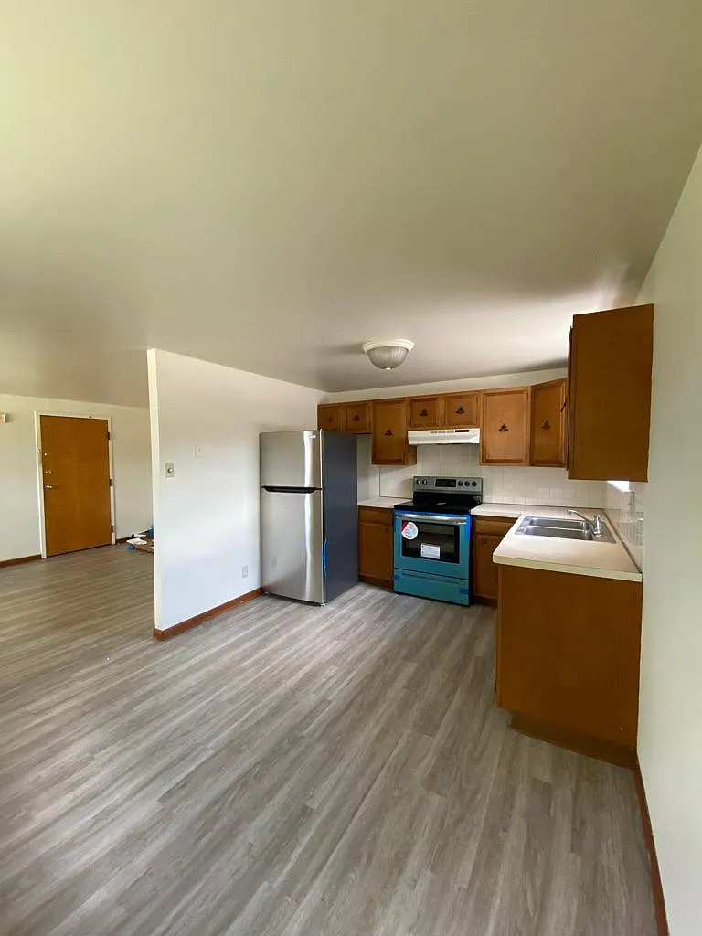 1065 Delaware Rd — Photo 3