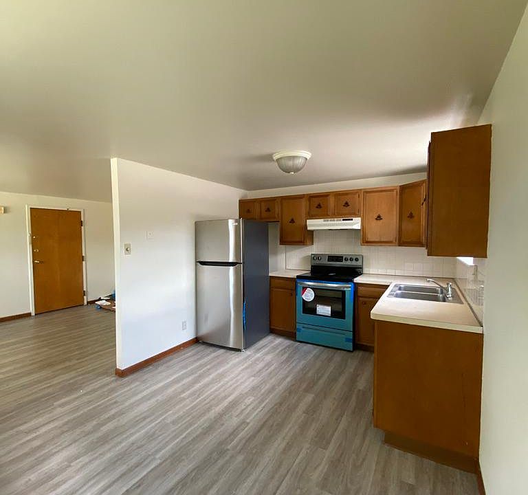 Eat-in Kitchen