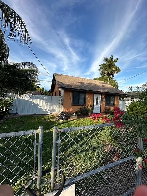 1st image of 320 NW 2nd St