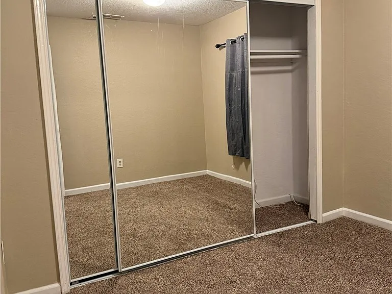 1260 Mirage Dr — Photo 6