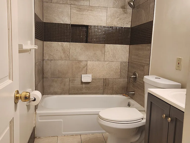 7847 Glenorchard Dr #A — Photo 8