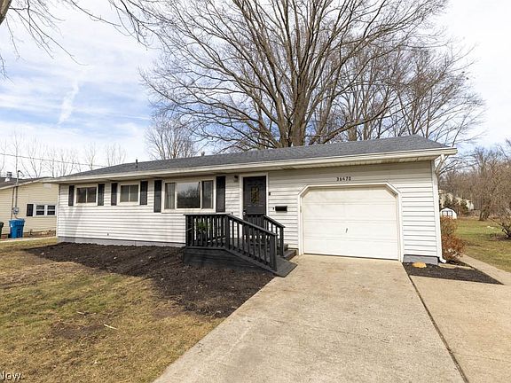 2nd image of 36470 Aurensen Rd