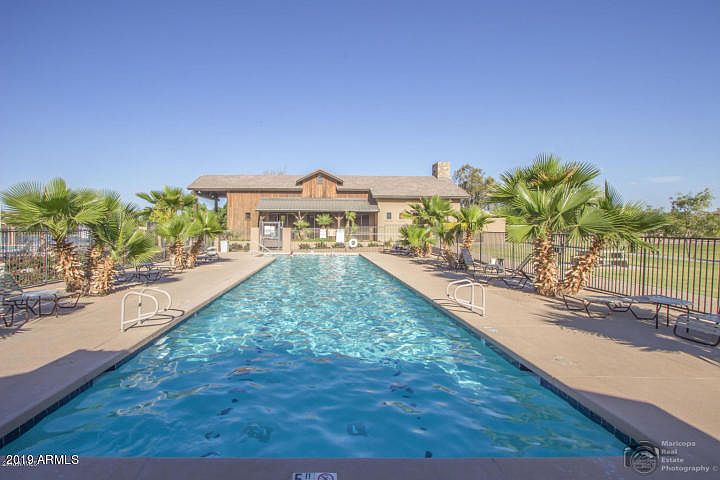 1st image of 43277 W Cydnee Dr