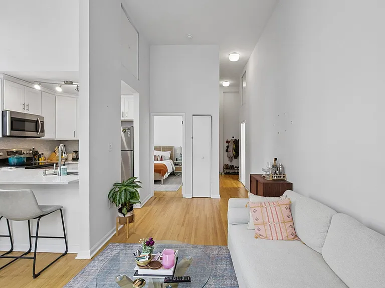 450 7th St #2D — Photo 6