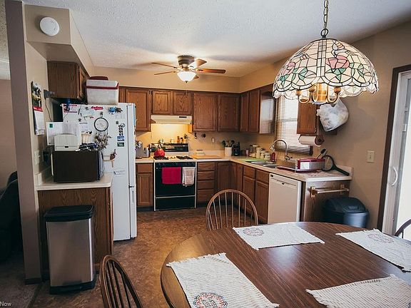 5th image of 769 Dunny Ave
