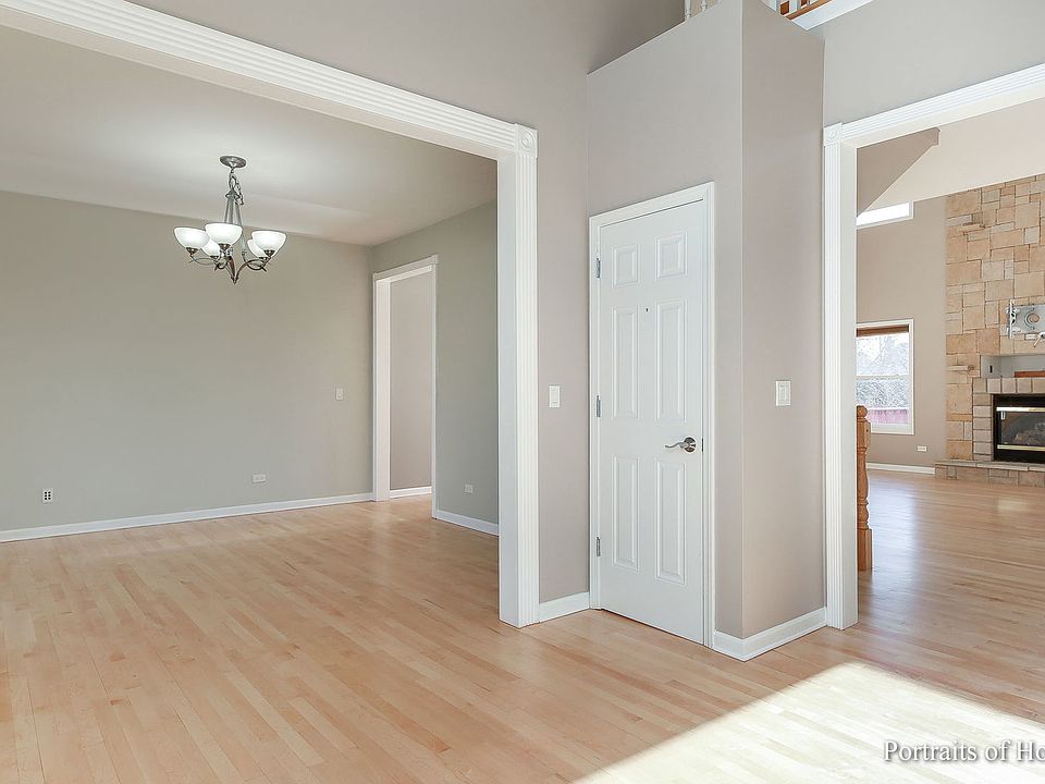 2847 N Southern Hills Dr, Wadsworth, IL 60083 Zillow