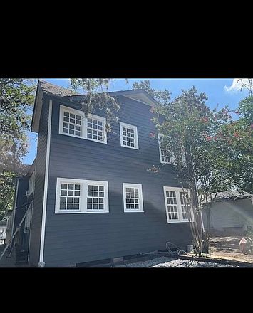 1st image of 3265 Ivanhoe St