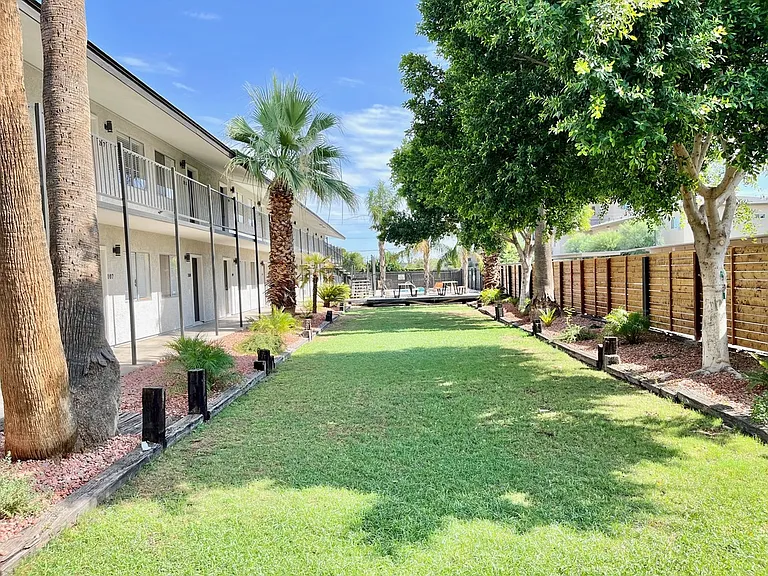 Mojave Apartments — Photo 30