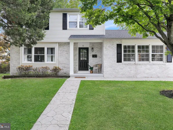 11 Biscayne Blvd, West Deptford, NJ 08096