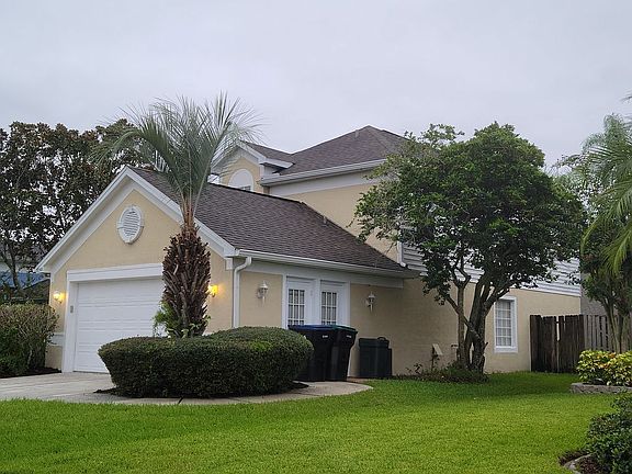 2nd image of 10501 Cherry Oak Cir