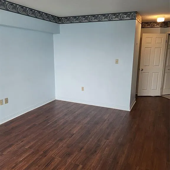 75 Riverside Dr E #1707 — Photo 17