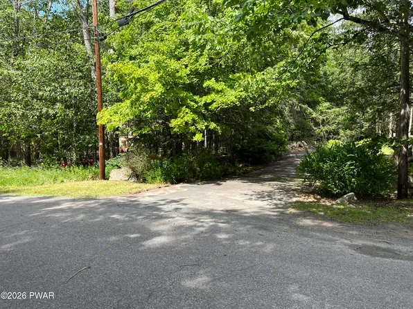 48 Thornwood Ter, Lake Ariel, PA 18436