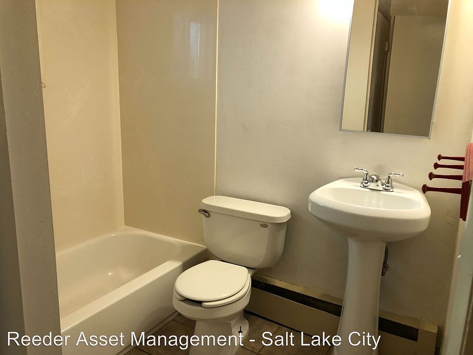 2nd image of 324 E 2nd Ave APT 10