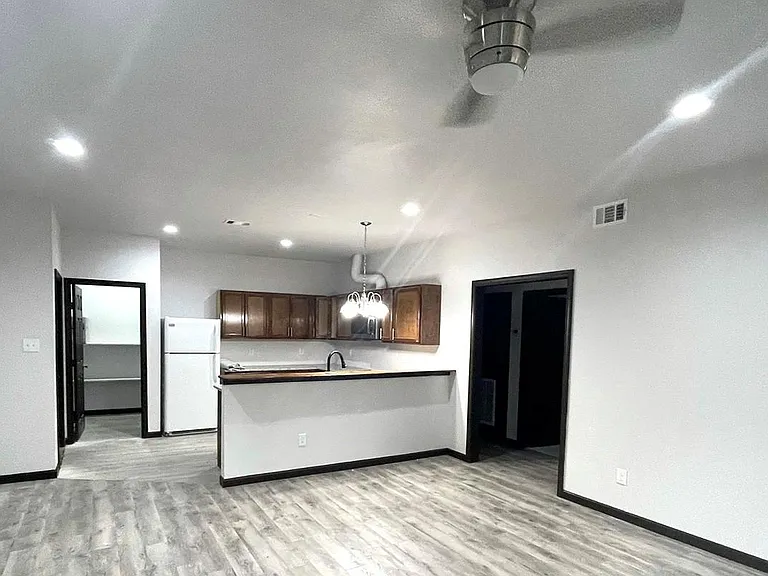 6510 Goforth St — Photo 8