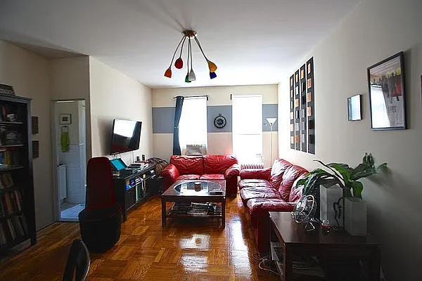 Rented by Mason Group LLC | media 8
