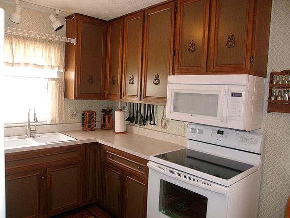 5th image of 5660 Signet Dr