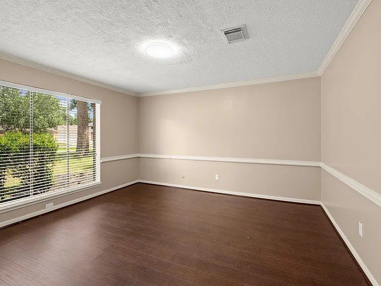 17627 Macrantha Dr — Photo 7