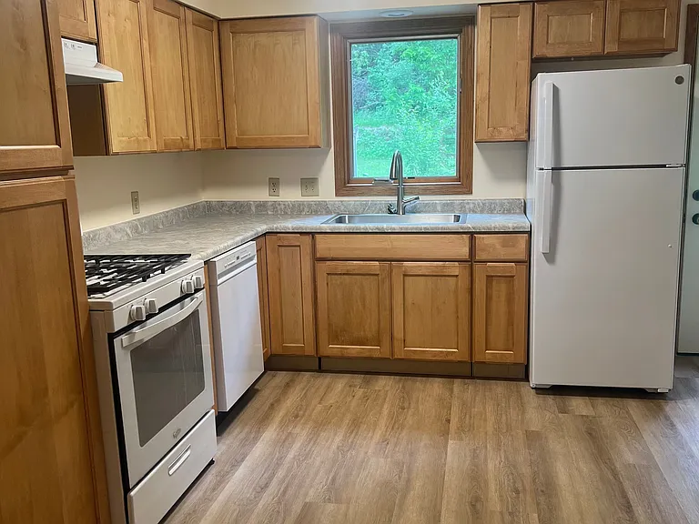 3046 Acker St #MAIN — Photo 16