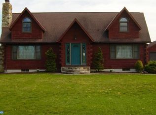 830 Summer Mountain Rd, Bernville, PA 19506