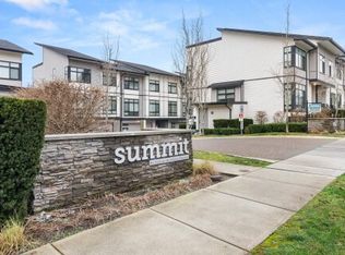 53 61st Ave #14058, Surrey, BC V3X2E3