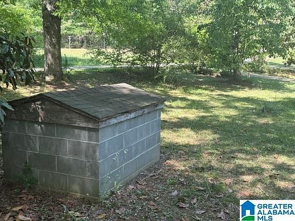 4th image of 3912 Sardis Rd