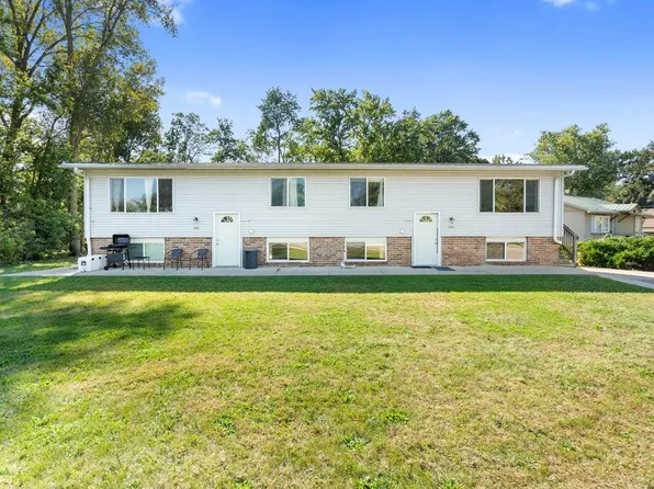 929-931 E Clay St, Whitewater, WI 53190