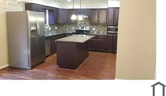 4710 Cashel Cir #D — Photo 31