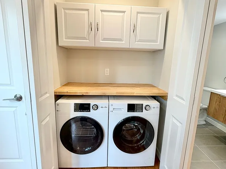 18 Cedar St — Photo 37
