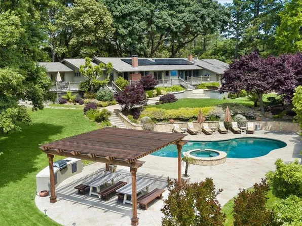 25896 Adams Rd, Los Gatos, CA 95033