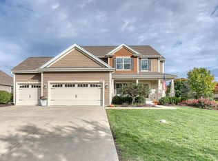 10246 S 34th St, Franklin, WI 53132