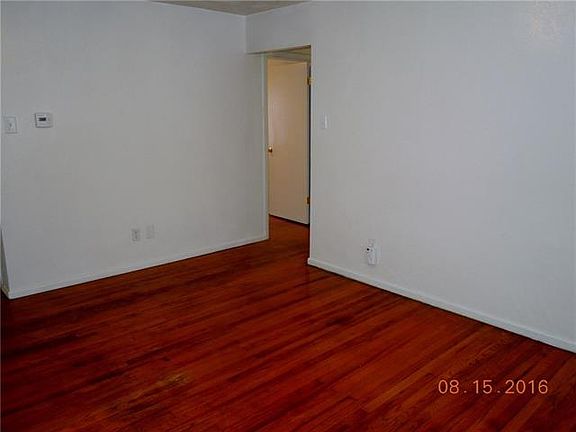 2nd image of 2318 Lagoon Dr