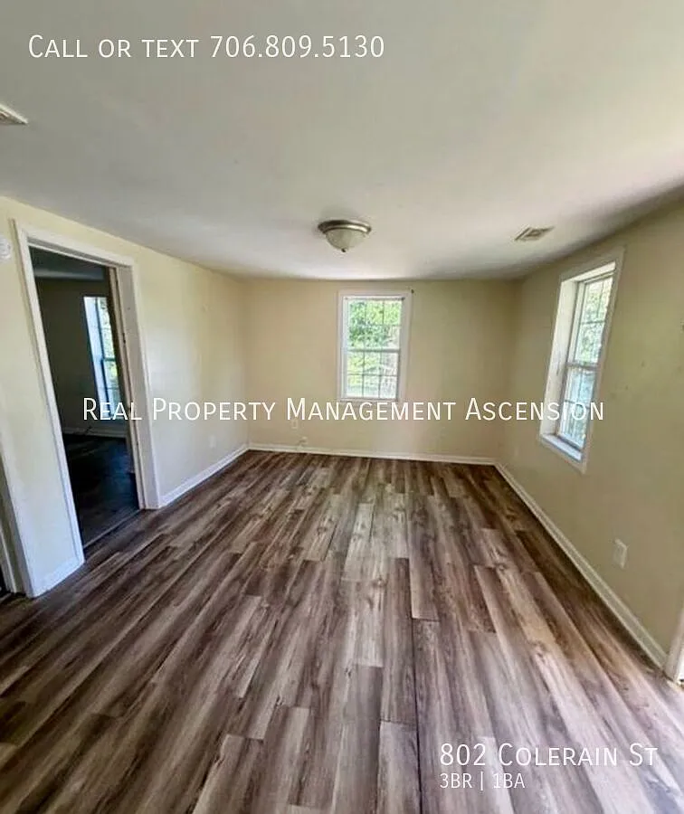 3 Bedroom, 1 Bath Home in Lafayette — Photo 3