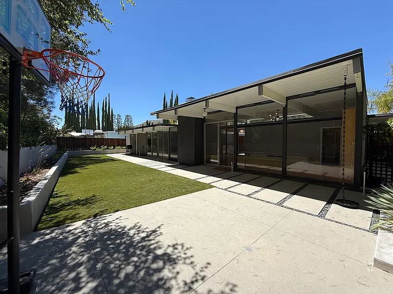 17070 Lisette St — Photo 28