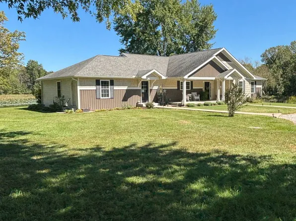 12954 E 175th Ave, Flat Rock, IL 62427
