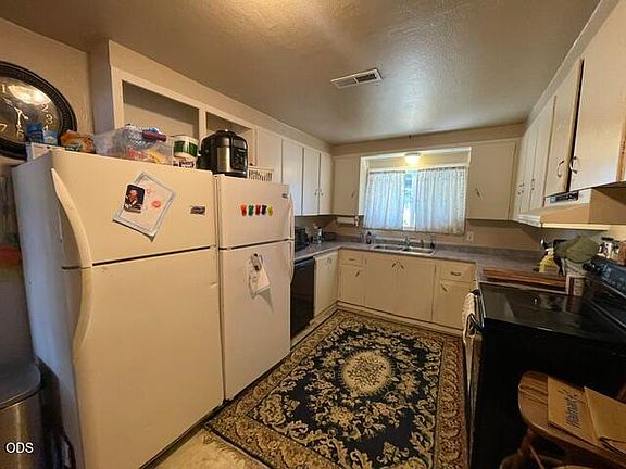 5th image of 835 Cherry St