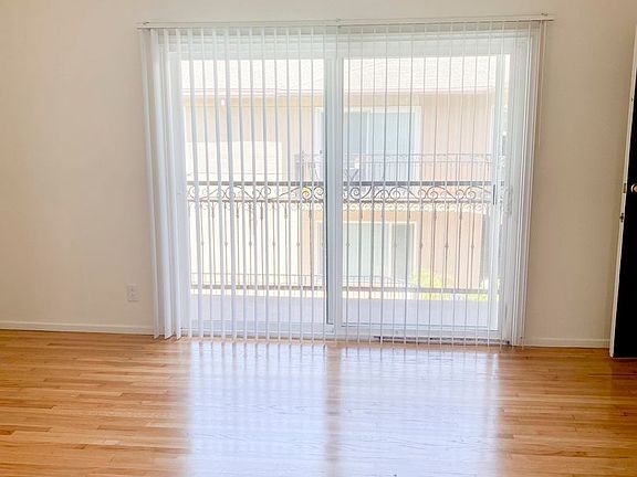 3rd image of 3375 Manning Ave APT 11