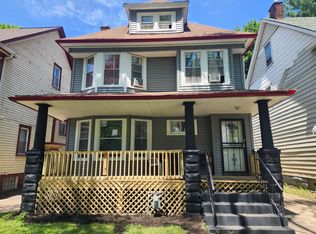 9013 Kempton Ave, Cleveland, OH