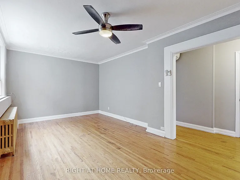 255 Lakeshore Rd E #A — Photo 8
