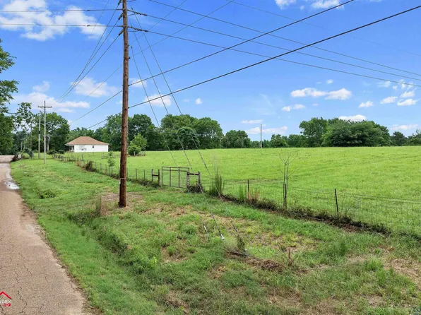 Lake St, Marshall, TX 75670