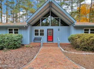 31 Shadow Dr, Whispering Pines, NC 28327