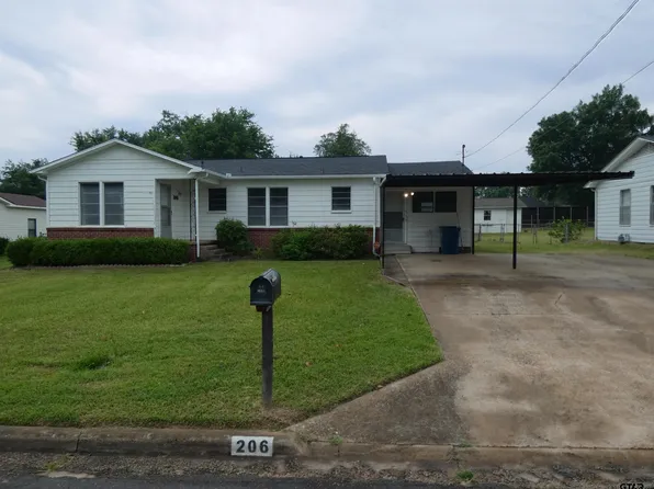 206 E Magnolia Dr, Mount Pleasant, TX 75455