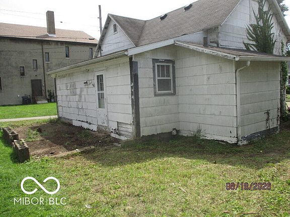 4th image of 1316 Sycamore St
