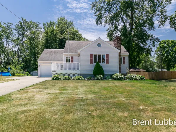 9438 Port Sheldon St, Zeeland, MI 49464