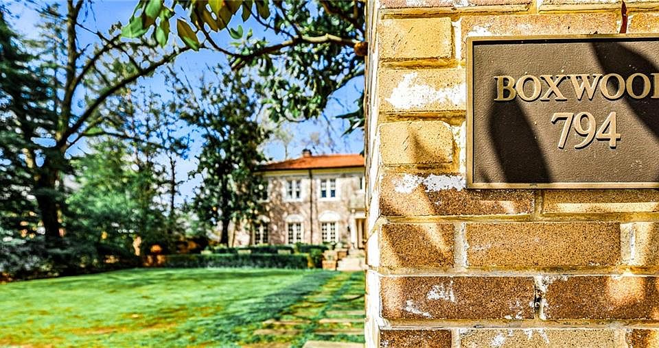 1st image of 794 Springdale Rd NE