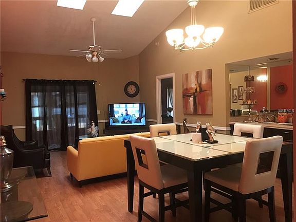 5th image of 2952 Clubview Dr #2952