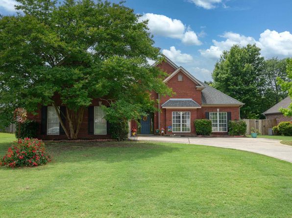147 Churchill Dr, Maylene, AL 35114