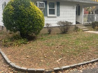 (Undisclosed Address), Old Westbury, NY 11568