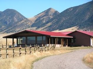 24 Lockheed Ln, Ennis, MT 59729